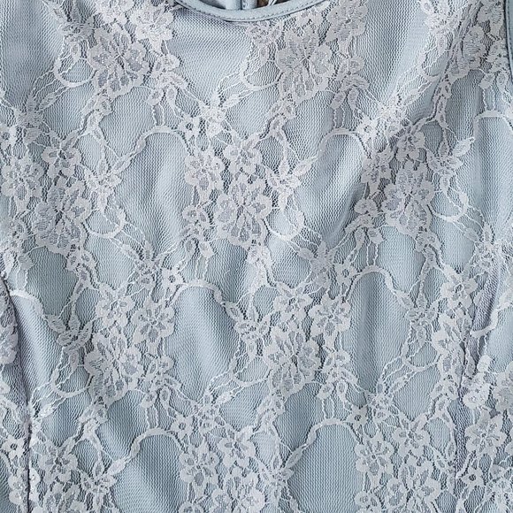 Floyd by Smith Women's Gray Lace Tunic Top - Picture 4 of 7